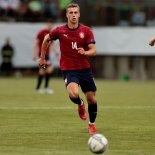 Daniel Fila v pátečním duelu s Angličany.